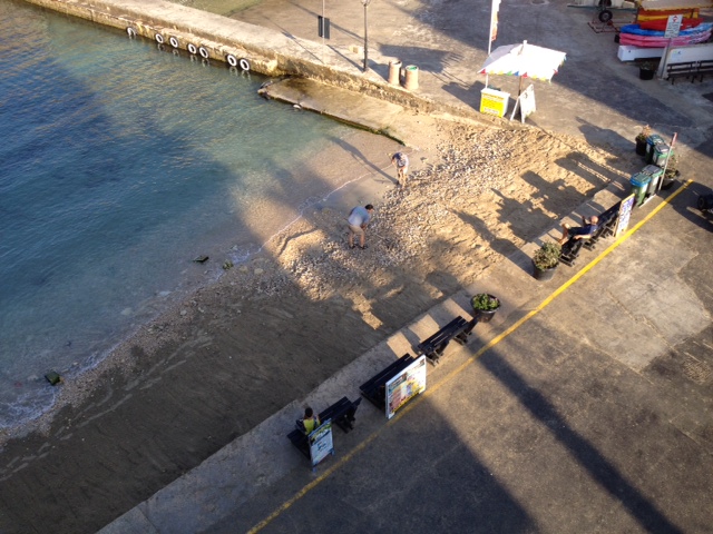 Xlendi, video, Malta, Jacqueline Heerema, 2012.
artist-in-resident Malta, Gozo, Buoyant-F'wiċċ l-ilma, 2016