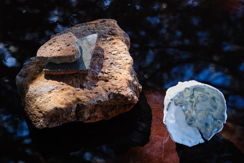 shape-shifting sun, water, minerals … Cup with Soul , Plantscape IV, artist-in-residency Clay Kitchen Portugal; photo Theo Mahieu, 2023